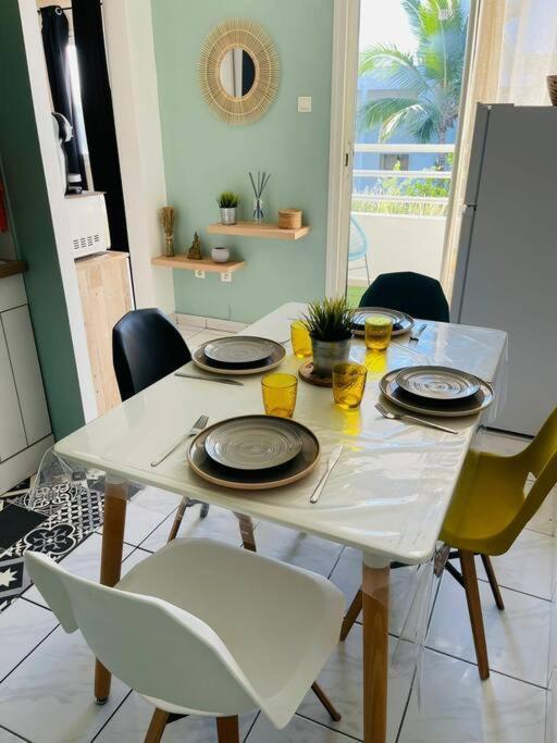 Appartement Idealement Situe Sur Boucan Canot Saint-Gilles-les-Bains Exterior foto